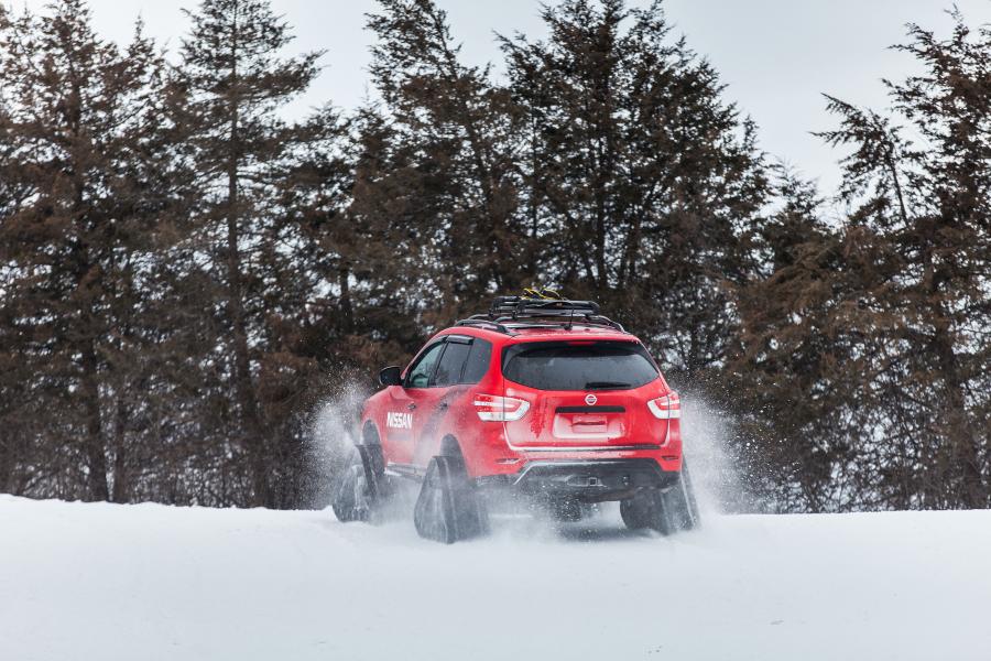  Nissan Pathfinder Winter Warrior Concept 2016 года  (фото 5 из 29)